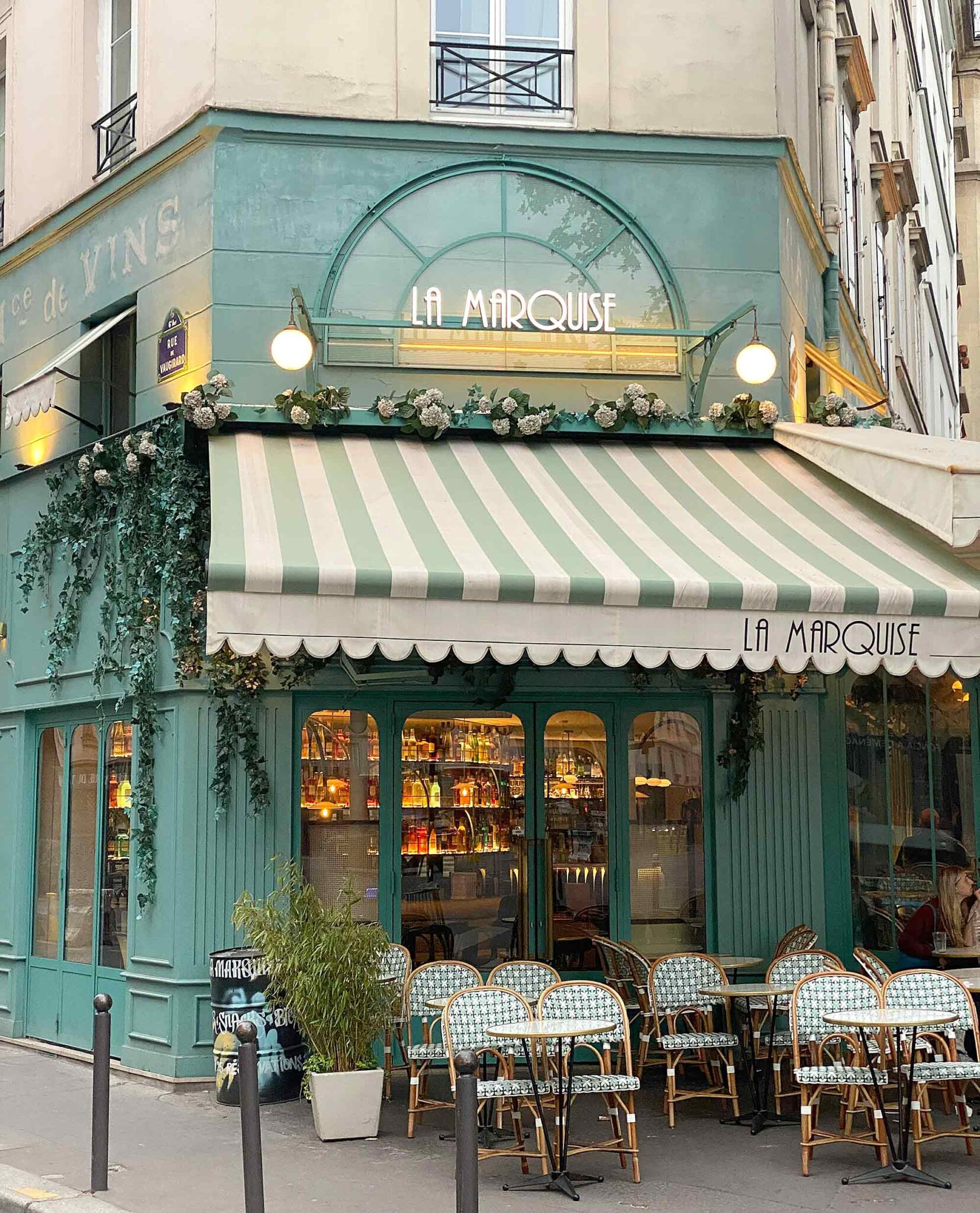 Frühstück in Paris