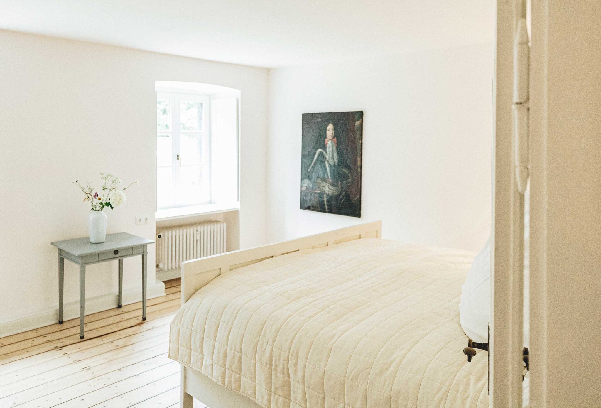 Zimmer in weiß im Schloss Neuenhof